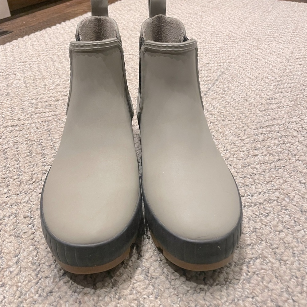 Sperry rainboots. Worn 2x.